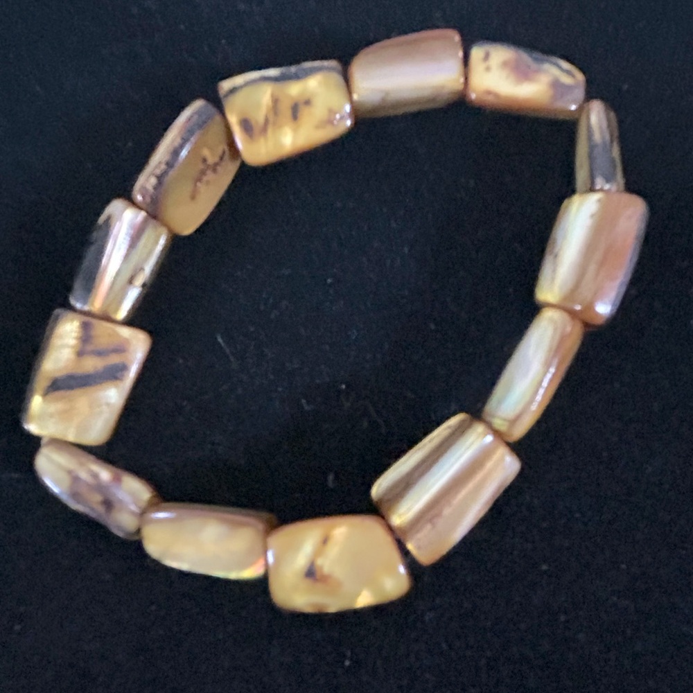 Mother of pearl bracelet